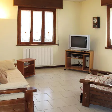 Apartment Casa Miki-ari 210s Stazzona